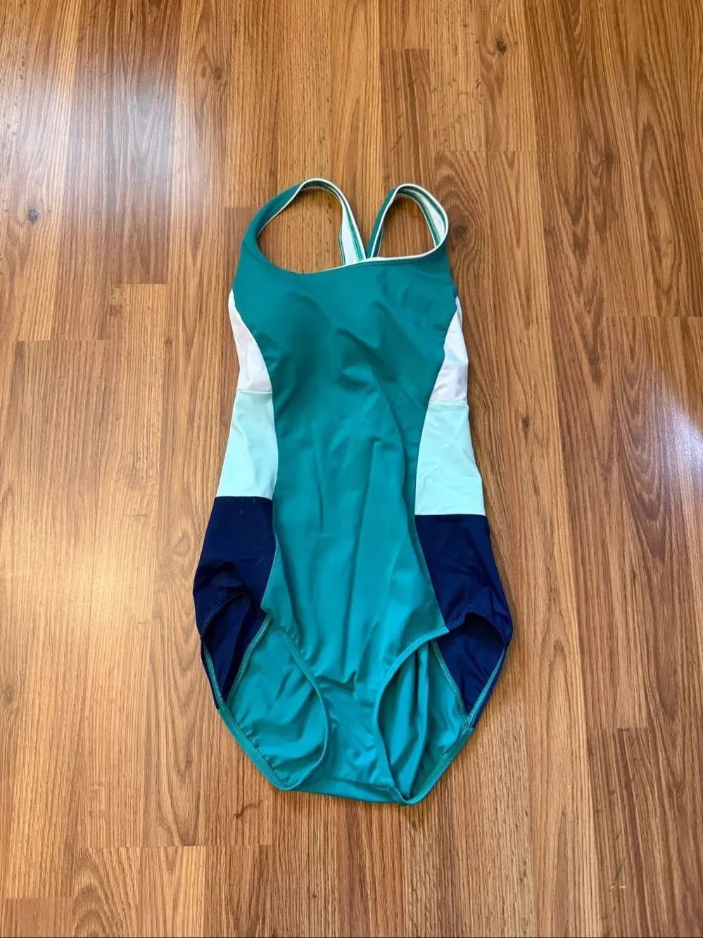 Lands' End Women's Colorblock Scoop Neck One-Piece Swimsuit Green White Size 14